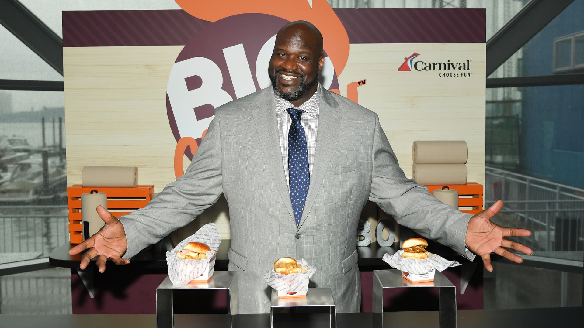 Shaquille O’Neal’s Big Chicken Franchise Becomes One Of The Fastest-Growing Franchises In The US With Over 350 Locations In Development